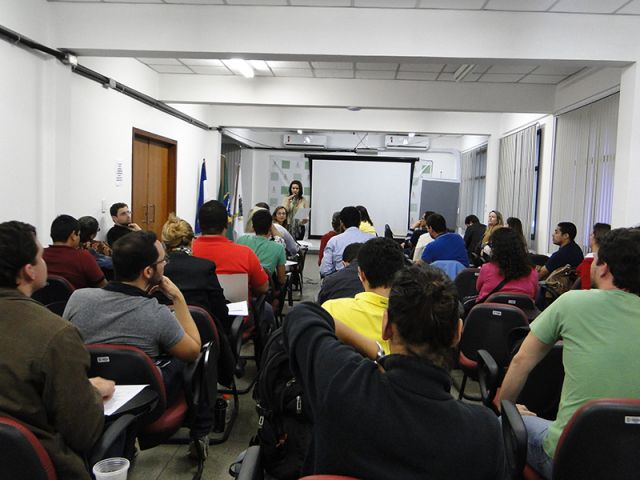 Aula presencial do primeiro módulo do curso de Pós Graduação em Práticas Pedagógicas