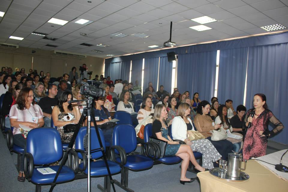 Palestra de Lucia Santaella